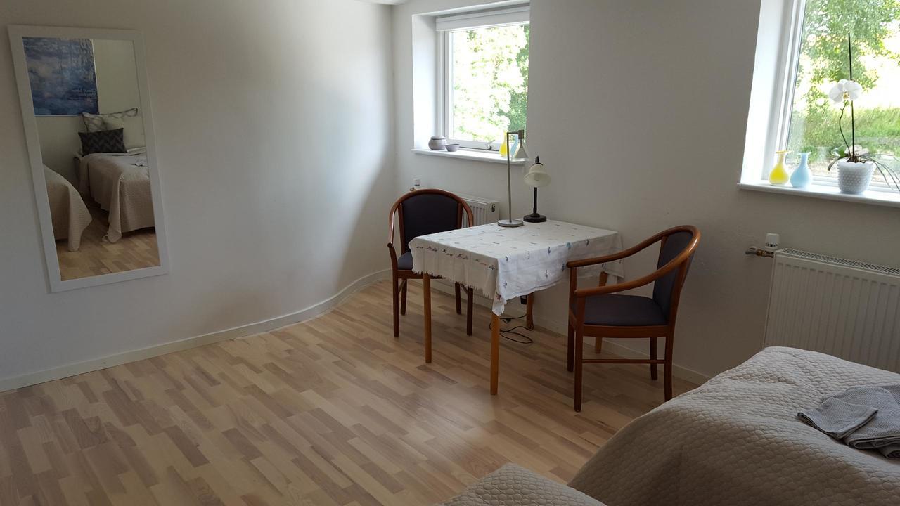 Lundgaarde Bed & Breakfast Kjellerup ภายนอก รูปภาพ